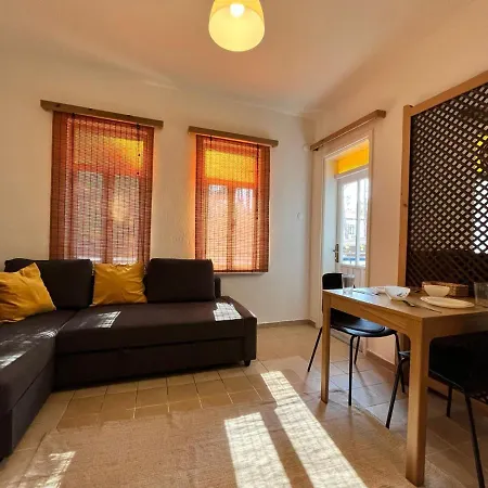 Charming Oasis W Balcony 1 Min To In Kaş