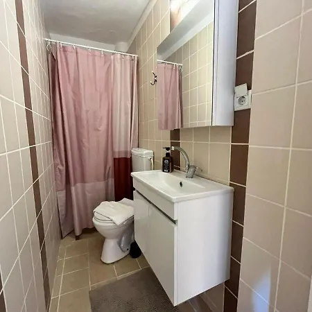Apartman Charming Oasis W Balcony 1 Min To In *