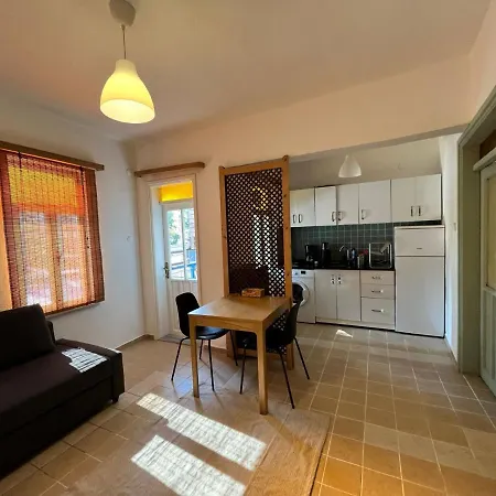Apartman Charming Oasis W Balcony 1 Min To In *